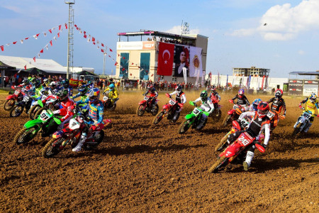 Časový harmonogram a startovní listiny MXGP Turecka 2025