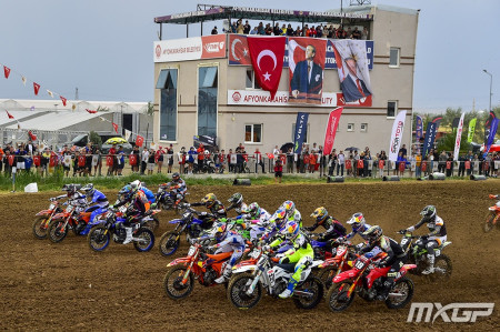 Sacha Coenen ovládl 1. jízdu FIM MX2 v Turecku