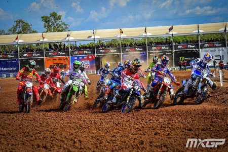Kay De Wolf vyhrál první jízdu FIM MX2 v Austrálii a o mistru světa rozhodne poslední letoší rozjížďka