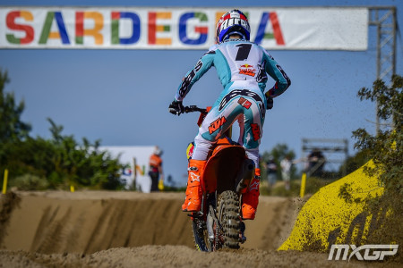 Simon Laengenfelder celkovým vítězem MX2 Sardinie 2026! Julius Mikula celkově šestý!