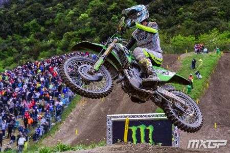 Mathis Valin ovládl kvalifikaci MX2 ve Francii. Mikula byl po pádu sedmnáctý a Janout dvacátý šestý