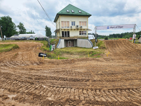 Online: Výsledky a live timing MXGP Lotyšska 2026 (sobota)