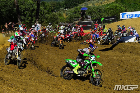 Guillem Farres vítězem 1. jízdy FIM MX2 Itálie 2026! Julius Mikula opět skvěle, když dojel šestý!