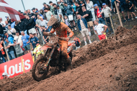 Guillem Farres vítězí v první jízdě MX2 v Portugalsku! Julius Mikula dojel na skvělém sedmém místě