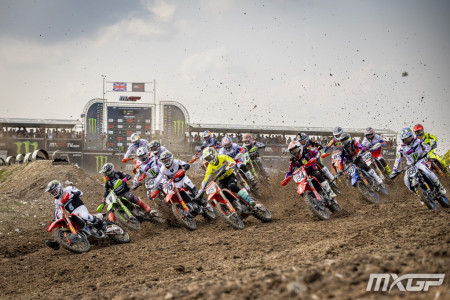 Jeffrey Herlings vítězem 1. jízdy MXGP Velké Británie 2026. Lucas Coenen ze závodu odstoupil