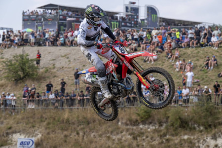 Aktuální rozhovor s Jeffreyem Herlingsem po jeho vítězství v MXGP Velké Británie 2026