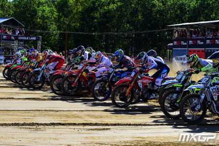 Camden Mc Lellan ovládl 1. jízdu FIM MX2 v belgickém Lommelu. Julius Mikula dojel na skvělém sedmém místě