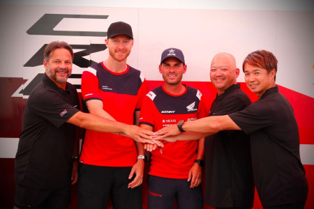Calvin Vlaanderen bude závodit v roce 2027 v týmu Honda Motoblouz SR Motul