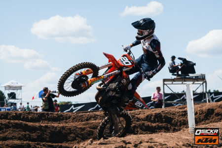 Tisková zpráva: Julius Mikula útočí na 9. místo v FIM MX2, Václav Janout znovu v EMX250. MXGP Nizozemska už tento víkend