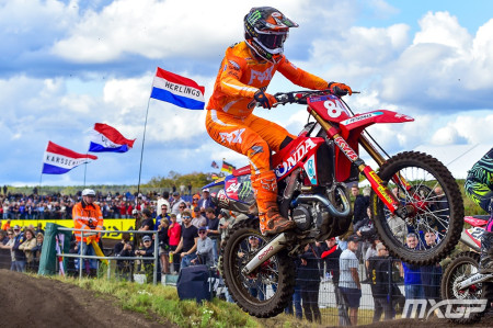 Jeffrey Herlings po vítězné 2. jízdě celkovým vítězem MXGP Nizozemska 2026