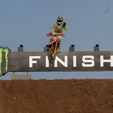 Jeffrey Herlings ovládl 1. jízdu MXGP Turecka a stal se mistrem světa 2026!